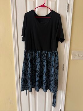 SHEIN Black Top with Blue Leopard-Print Skirted Dress